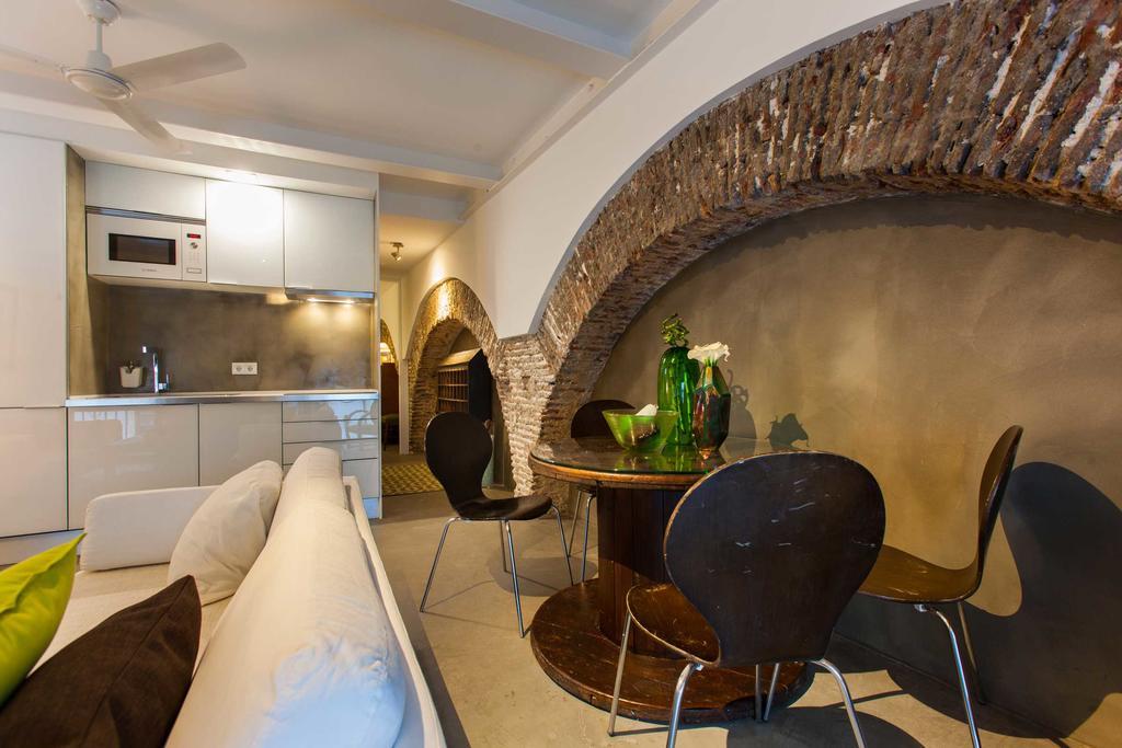 The Old Stables Chiado Apartments Lisbon Ruang foto